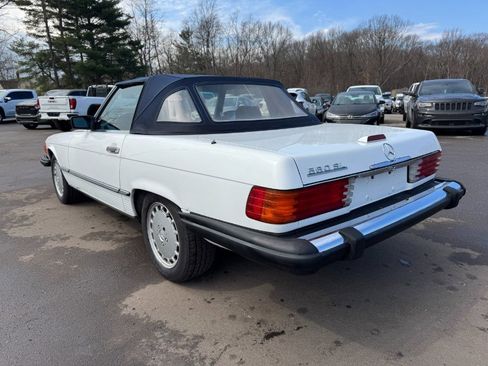 Used 1989 Mercedes-Benz 560 SL image 3