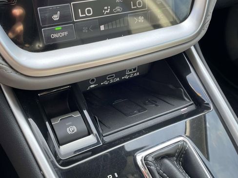 Used 2024 Subaru Outback Limited image 18