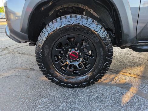 Used 2023 Toyota Tacoma TRD Off-Road AWD/4WD image 27