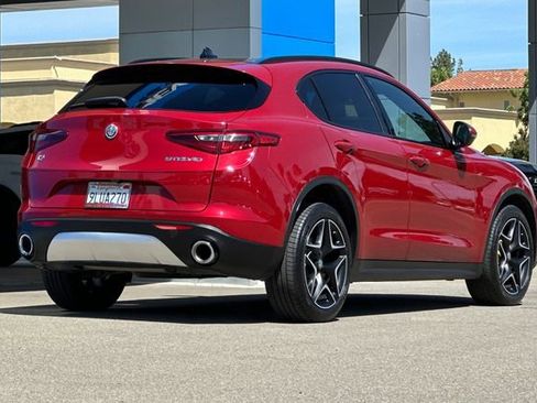 Used 2018 Alfa Romeo Stelvio Ti Sport AWD/4WD image 5