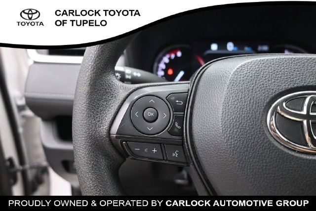 Used 2024 Toyota RAV4 XLE FWD image 16