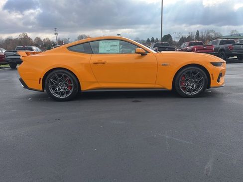 New 2026 Ford Mustang GT Premium w/ GT Performance Package image 4
