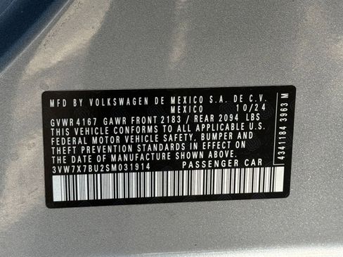 Used 2025 Volkswagen Jetta SE image 23