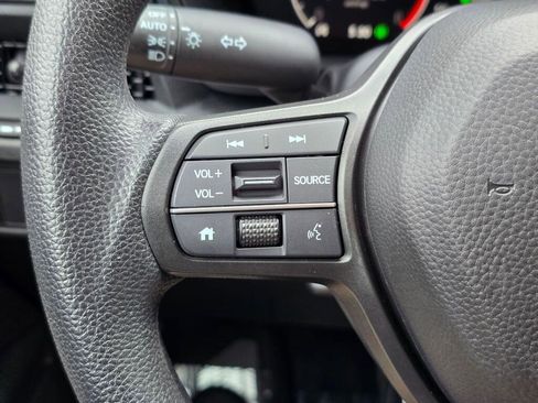 Certified 2025 Honda CR-V LX image 29