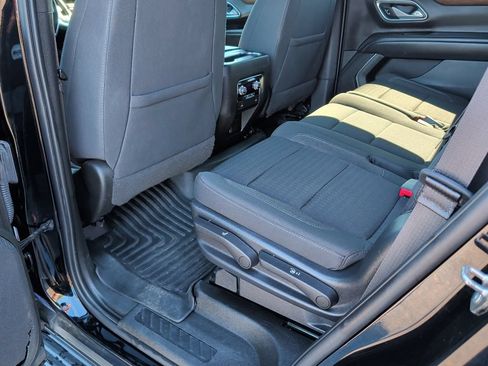 Used 2022 GMC Yukon SLE AWD/4WD image 32
