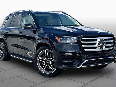 Certified 2025 Mercedes-Benz GLS 450 4MATIC image 3