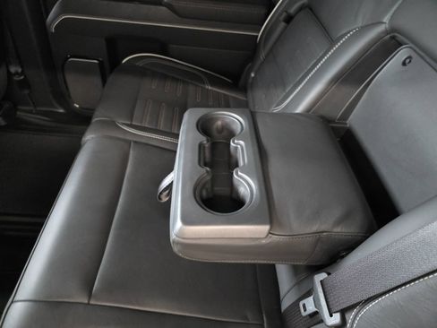 Used 2024 GMC Sierra 2500 AT4X image 31