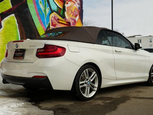 Used 2017 BMW 230i Convertible image 16