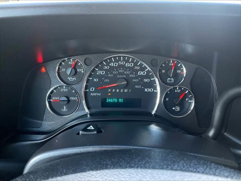 Used 2024 Chevrolet Express 2500 w/ Driver Convenience Package image 24