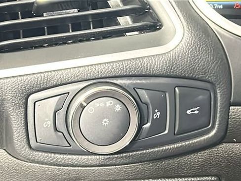 Used 2018 Ford Edge SEL w/ Equipment Group 201A AWD/4WD image 20