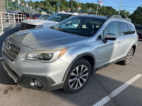 Used 2015 Subaru Outback 2.5i Limited AWD/4WD image 1