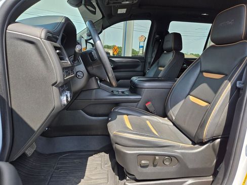 Used 2022 GMC Yukon AT4 AWD/4WD image 9