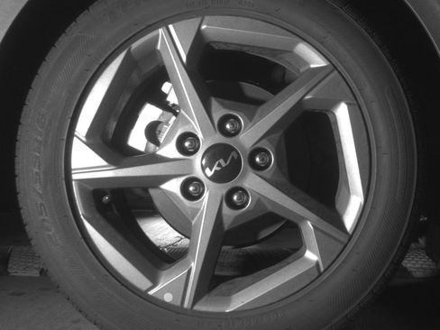 Used 2025 Kia K4 FWD image 14