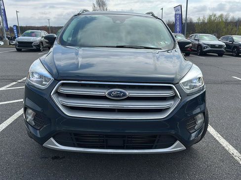 Used 2019 Ford Escape Titanium AWD/4WD image 3