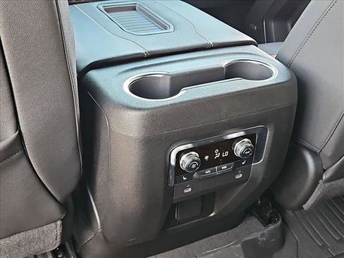 Used 2024 GMC Yukon AT4 w/ AT4 Premium Plus Package AWD/4WD image 22