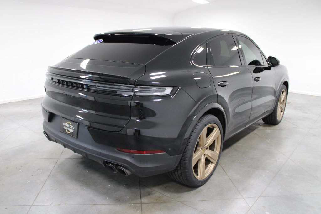 Used 2024 Porsche Cayenne Coupe AWD/4WD image 9