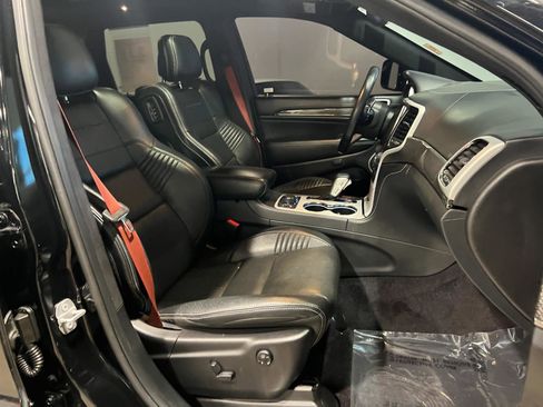 Used 2018 Jeep Grand Cherokee Trackhawk image 40