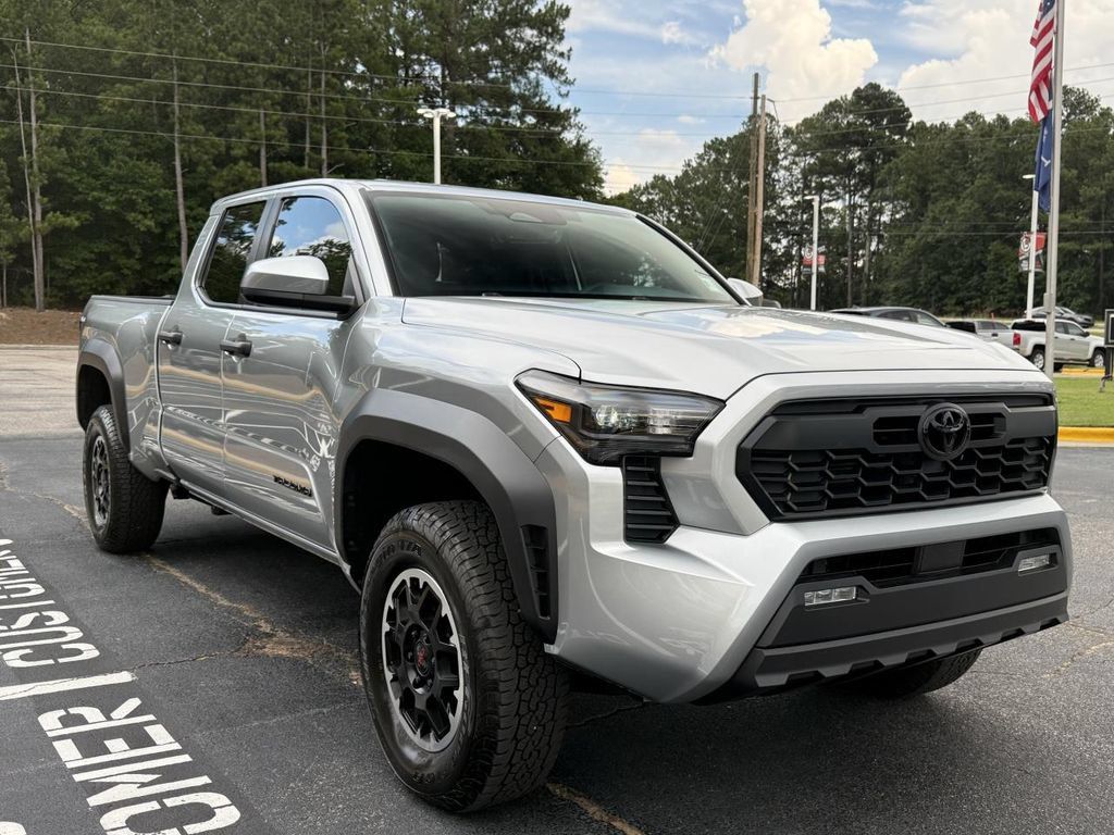 Used 2026 Toyota Tacoma TRD Off-Road AWD/4WD image 2