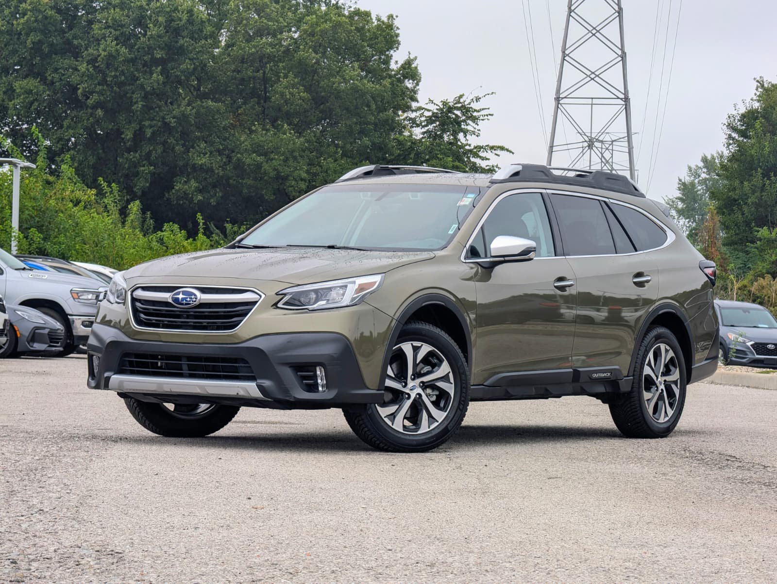 Used 2020 Subaru Outback Touring AWD/4WD image 1
