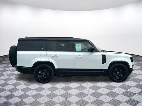 Certified 2024 Land Rover Defender 130 X-Dynamic SE AWD/4WD image 7