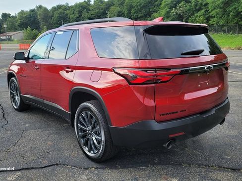 Used 2023 Chevrolet Traverse RS AWD/4WD image 9