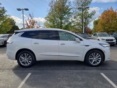 Used 2022 Buick Enclave Avenir w/ Avenir Technology Package image 4