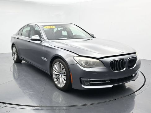 Used 2015 BMW 740i RWD image 2