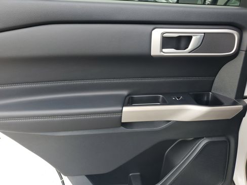 Used 2023 Ford Explorer XLT w/ Equipment Group 202A image 30