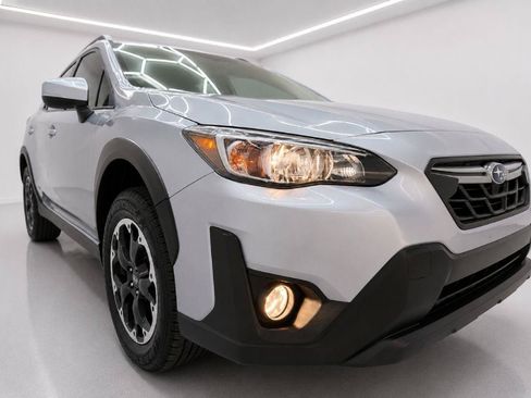 Used 2021 Subaru Crosstrek 2.0i Premium w/ Moonroof Package AWD/4WD image 36