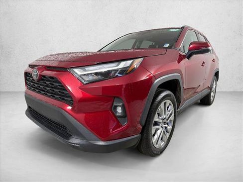 Used 2023 Toyota RAV4 XLE Premium FWD image 8