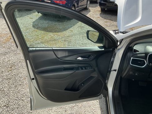 Used 2019 Chevrolet Equinox LT image 11