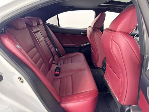 Used 2019 Lexus IS 300 F Sport w/ F Sport Package image 38