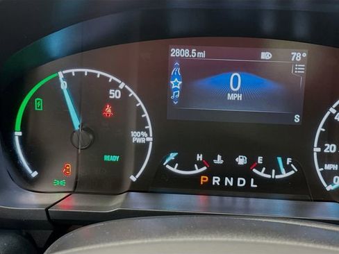 Used 2024 Ford Maverick XLT image 12