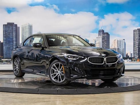 Used 2025 BMW 230i xDrive Coupe w/ Convenience Package image 1