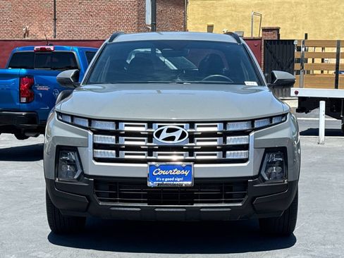 Used 2025 Hyundai Santa Cruz SEL AWD/4WD image 4