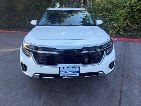 Used 2024 Kia Seltos SX w/ SX Sunroof Package AWD/4WD image 9