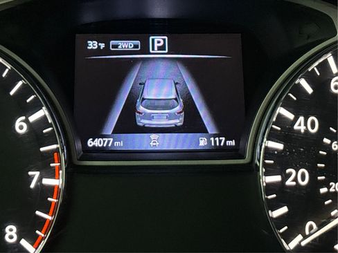 Used 2018 Nissan Pathfinder S image 46