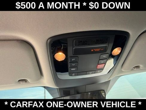 Used 2025 Kia Carnival LX FWD image 34