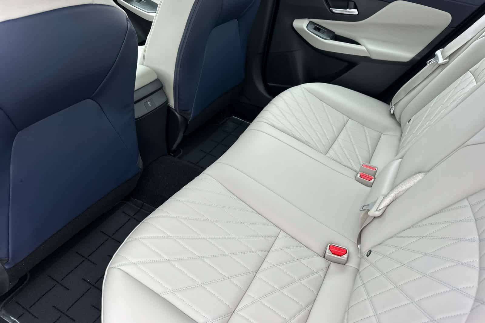 New 2026 Nissan Sentra SL w/ Floor Mat Package FWD image 4