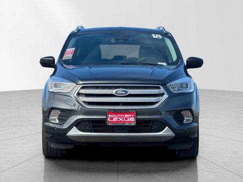 Used 2018 Ford Escape Titanium w/ Ford Safe & Smart Package FWD image 9