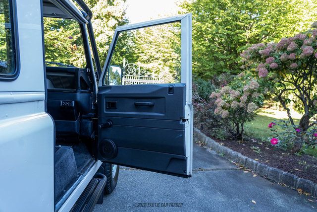 Used 1995 Land Rover Defender 90 AWD/4WD image 60