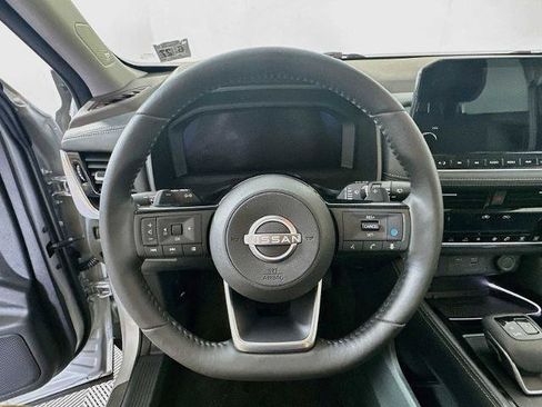 Certified 2022 Nissan Rogue Platinum w/ Head-Up Display Package AWD/4WD image 9