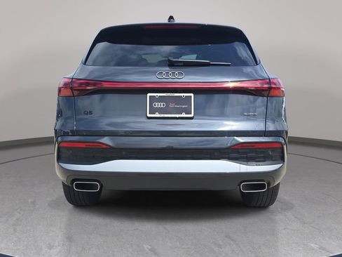Used 2025 Audi Q5 Premium w/ Convenience Package AWD/4WD image 7