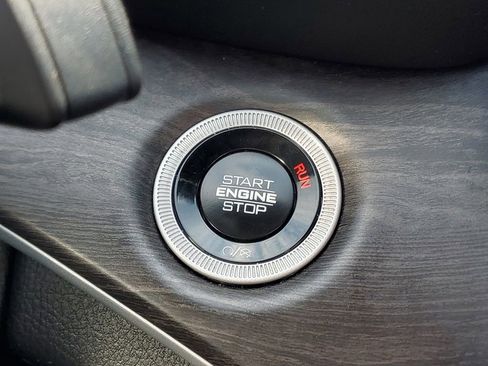 Certified 2024 Jeep Grand Cherokee L Limited w/ Luxury Tech Group II image 29