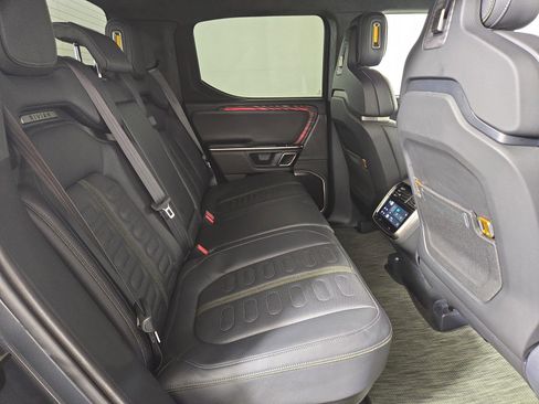 Used 2022 Rivian R1T Launch Edition image 22