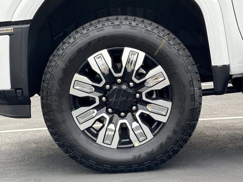 New 2026 GMC Sierra 2500 Denali w/ Denali Reserve Package image 25