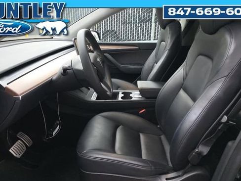 Used 2023 Tesla Model Y Performance image 6