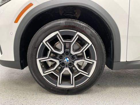 Used 2026 BMW X2 xDrive28i AWD/4WD image 4