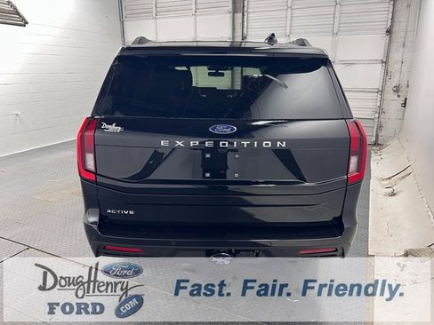 New 2025 Ford Expedition Active image 6