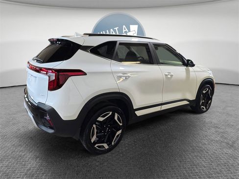 Certified 2025 Kia Seltos SX image 3